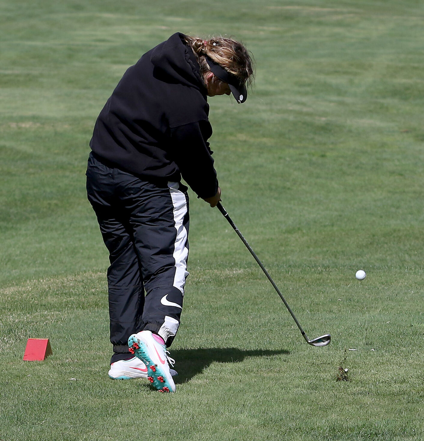 051022-golf10.jpg